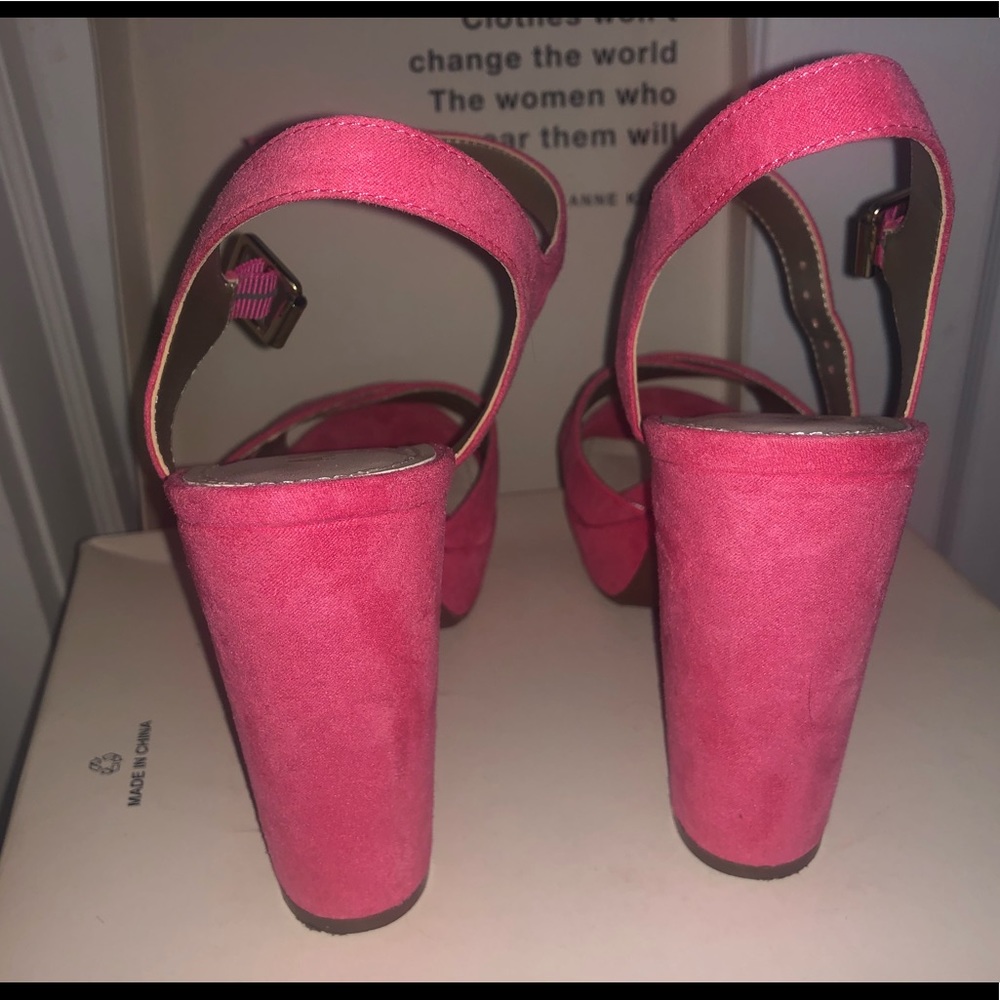 Pretty pink thick heel adjustable strap- size 8 - Picture 5 of 8